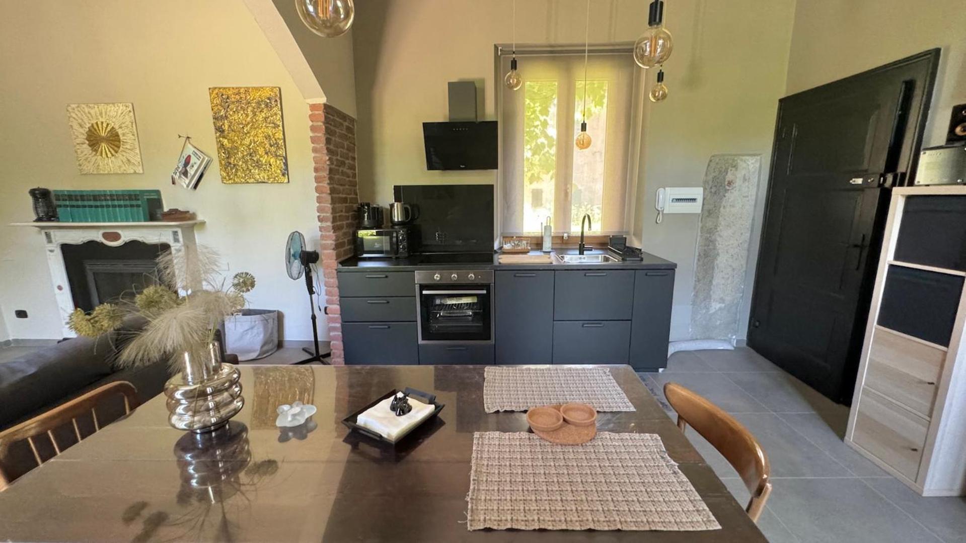 Curt Da Beta - Casa Vacanze Con Giardino In Corte Del XVIII Secolo Malnate Kültér fotó